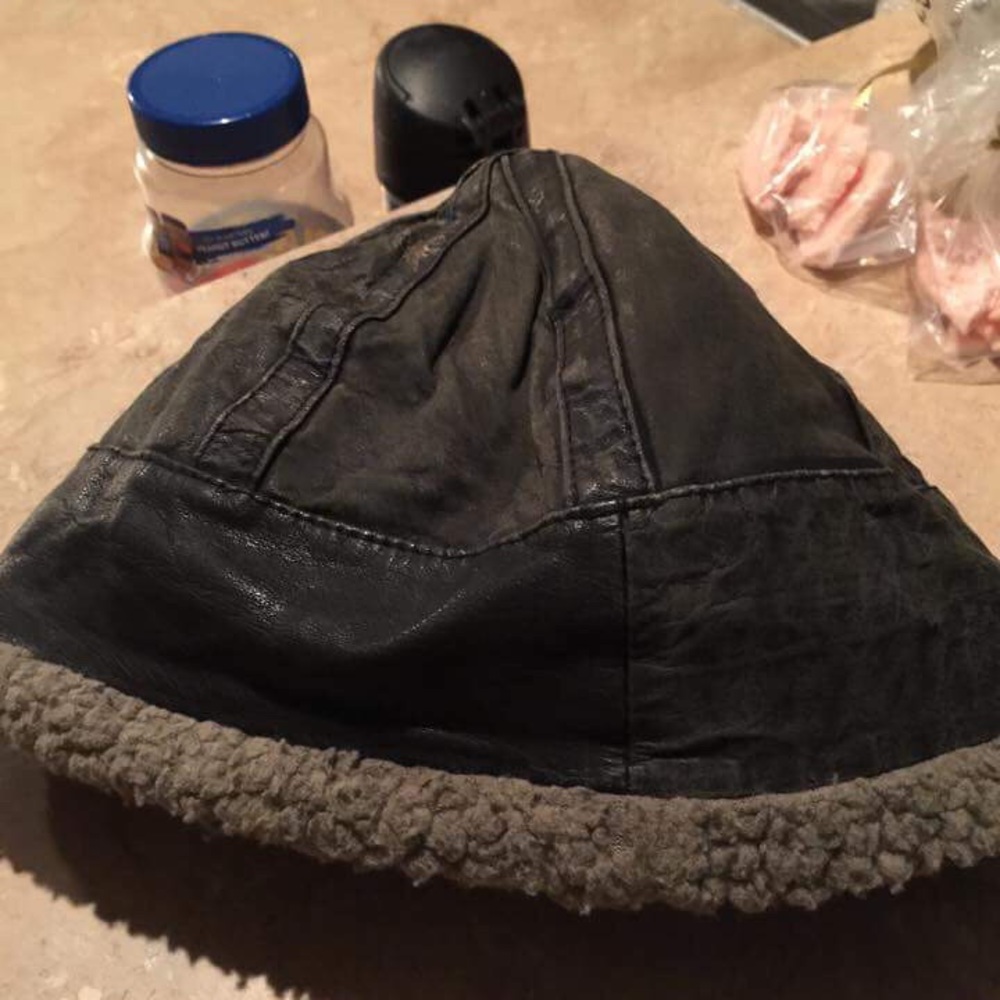 In search of!! Leather fleece lined